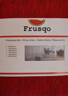 Frusqo draadjesgordijn rood 100x250cm